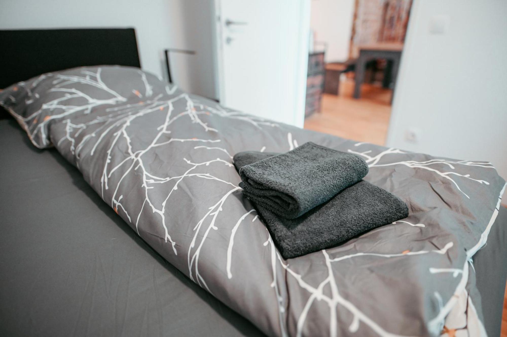 Cosy 107 * Viena