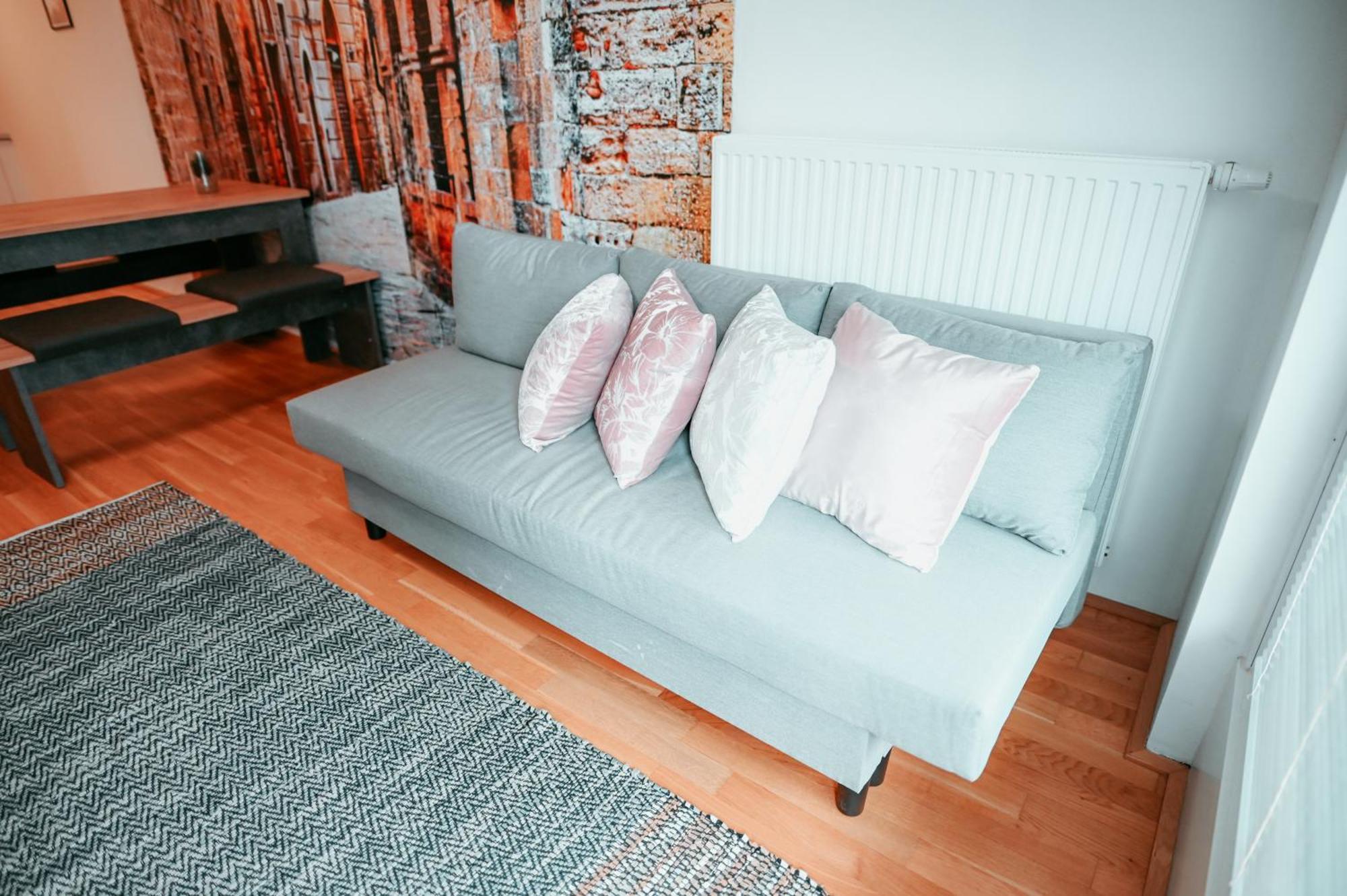 Cosy 107 * Viena